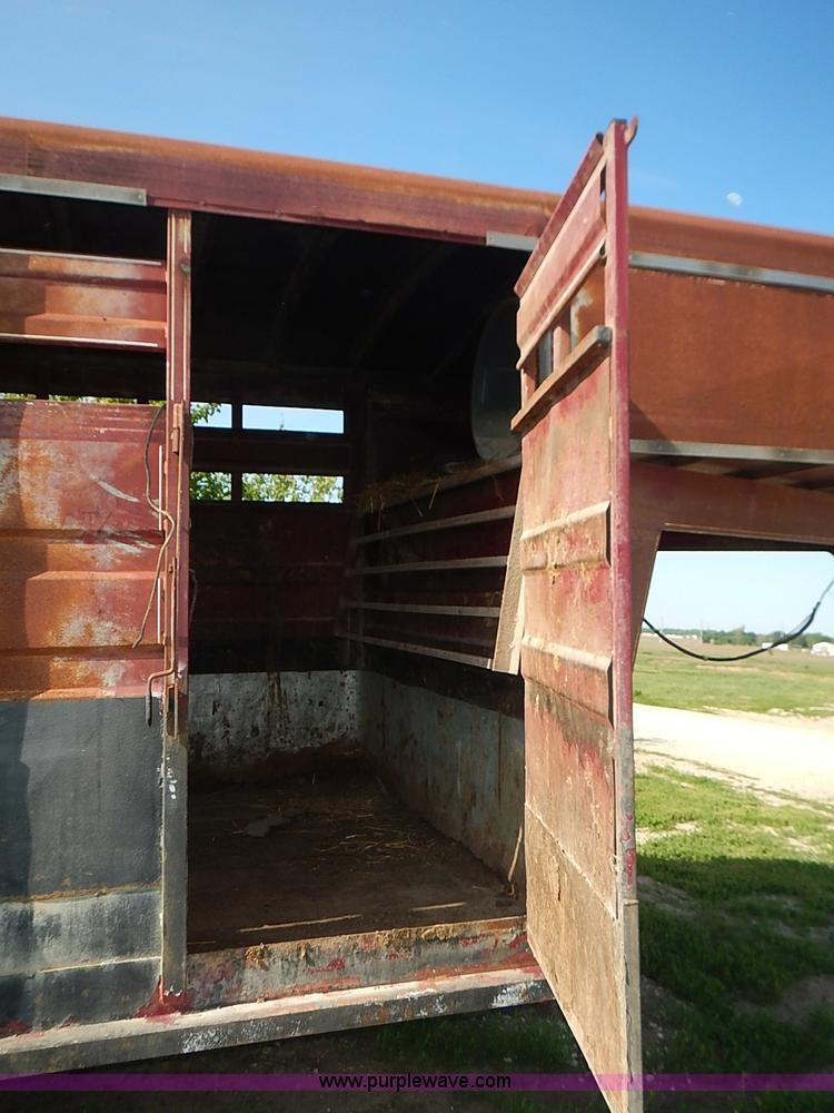 image for item J3213 1991 Titan gooseneck stock trailer