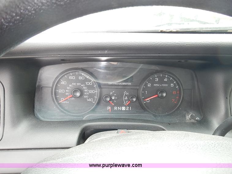 image for item J3214 2007 Ford Crown Victoria Police Interceptor