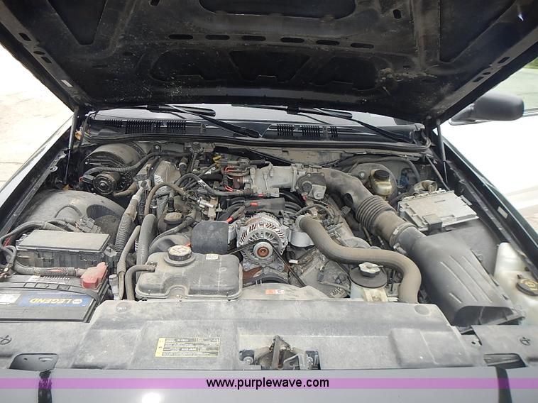 image for item J3214 2007 Ford Crown Victoria Police Interceptor