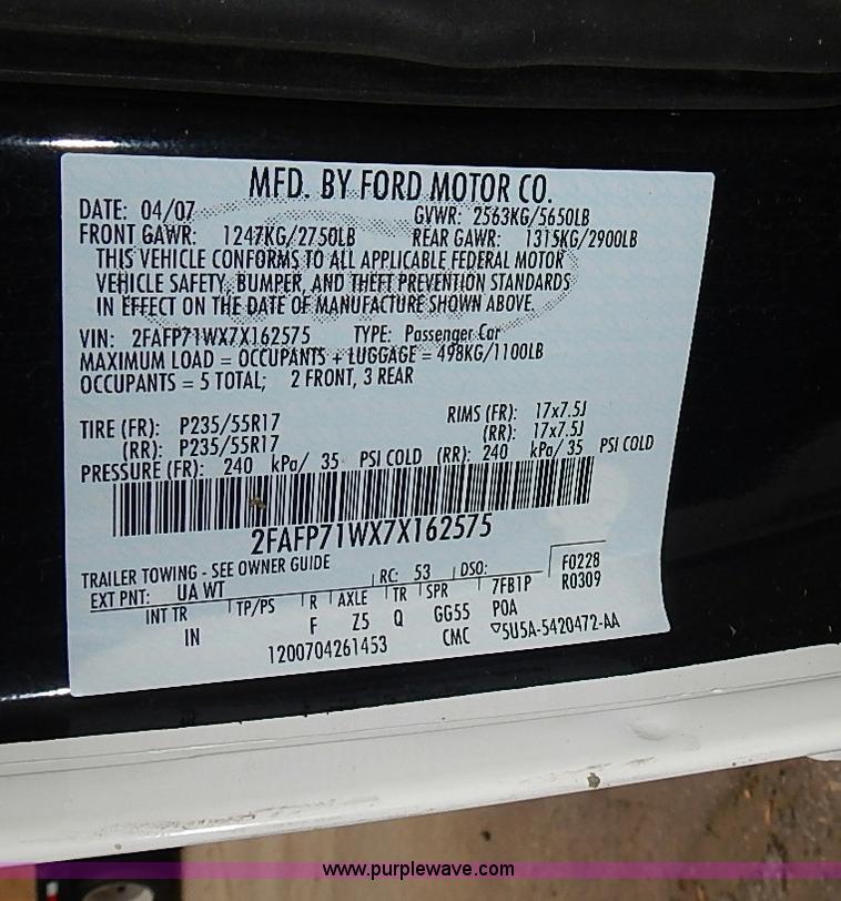 image for item J3214 2007 Ford Crown Victoria Police Interceptor