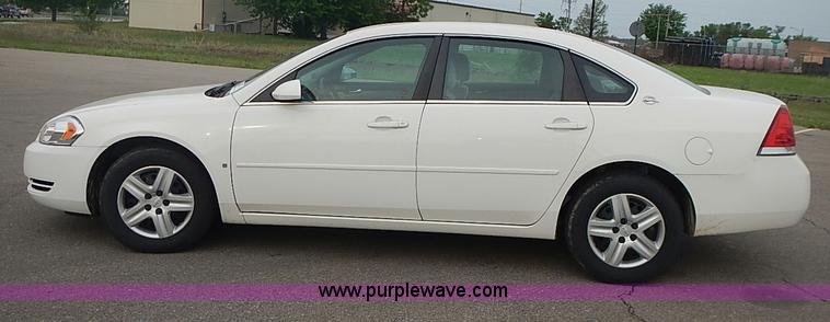 image for item J3237 2008 Chevrolet Impala LS