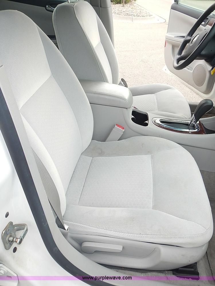 image for item J3237 2008 Chevrolet Impala LS