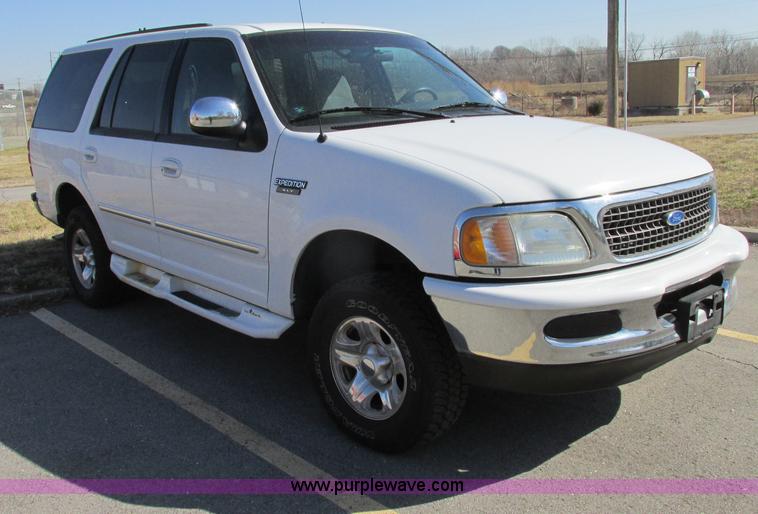 image for item Z9197 1997 Ford Expedition XLT SUV