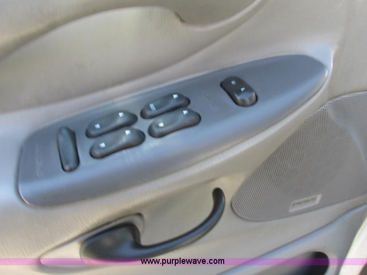 image for item Z9197 1997 Ford Expedition XLT SUV