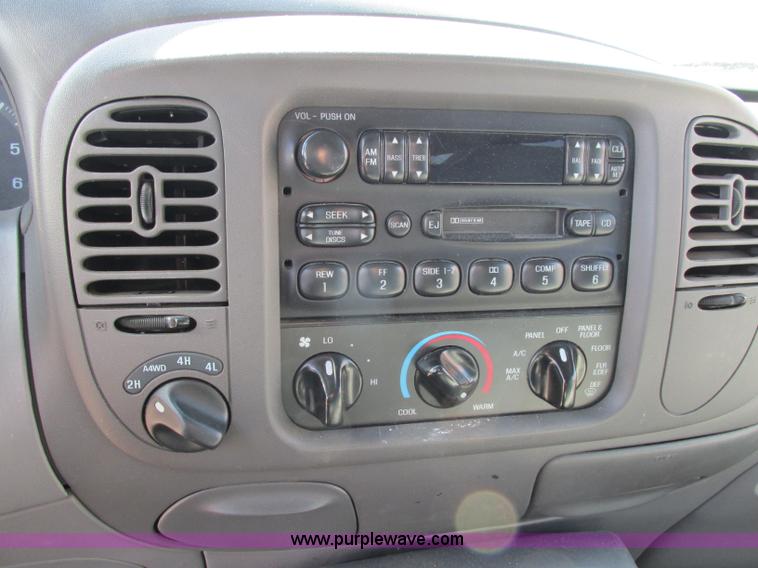 image for item Z9197 1997 Ford Expedition XLT SUV