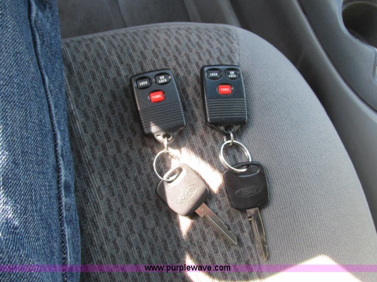 image for item Z9197 1997 Ford Expedition XLT SUV