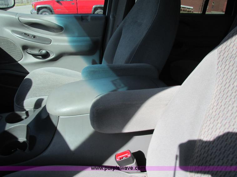 image for item Z9197 1997 Ford Expedition XLT SUV