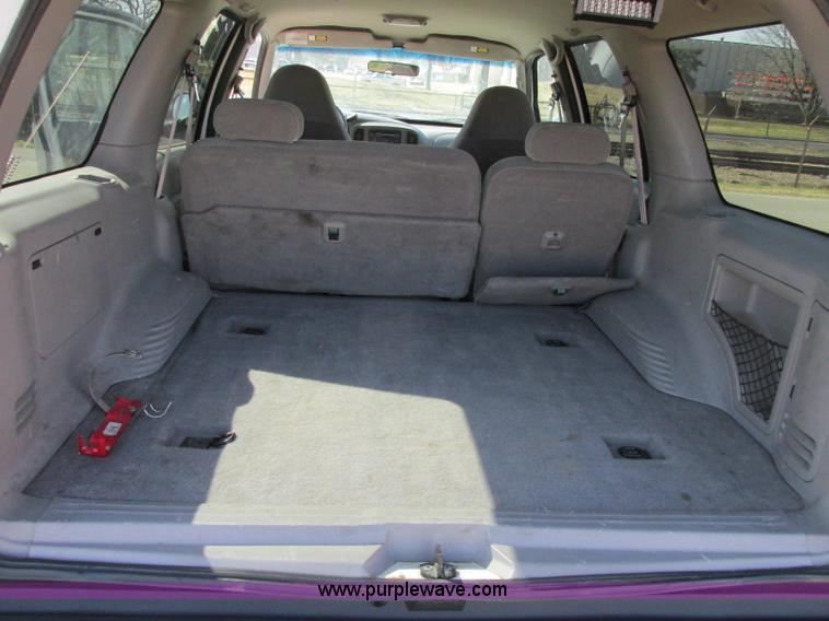 image for item Z9197 1997 Ford Expedition XLT SUV