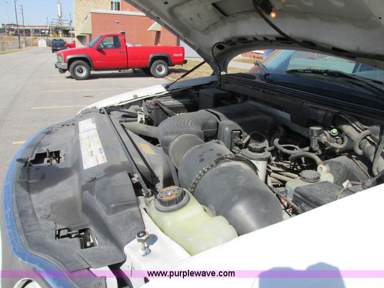 image for item Z9197 1997 Ford Expedition XLT SUV