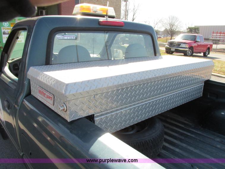 image for item Z9199 1996 Ford Ranger XL pickup truck