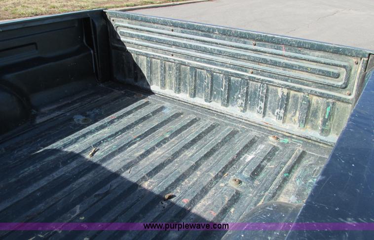 image for item Z9199 1996 Ford Ranger XL pickup truck