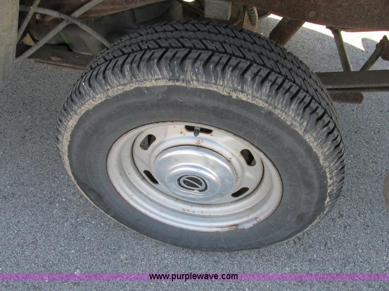 image for item Z9199 1996 Ford Ranger XL pickup truck