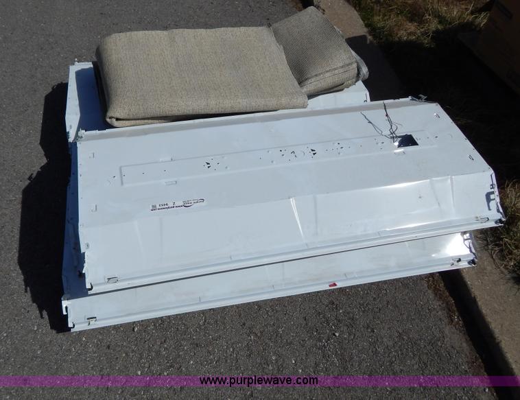 image for item Z9453 Assorted building supplies