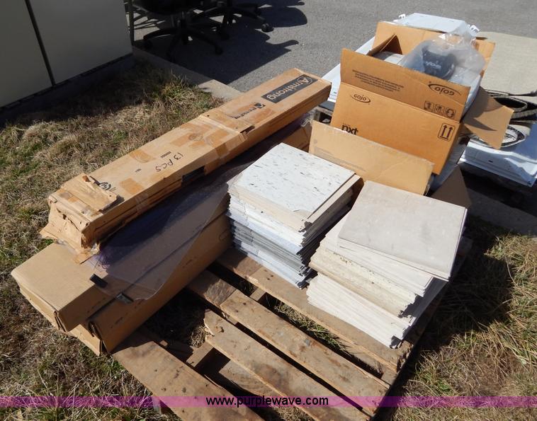 image for item Z9453 Assorted building supplies