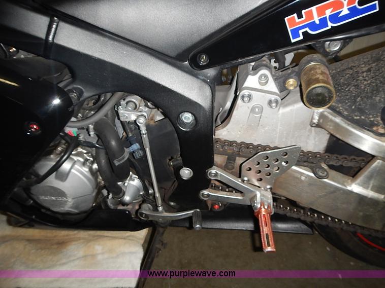 image for item AC9043 2004 Honda CBR600RR motorcycle