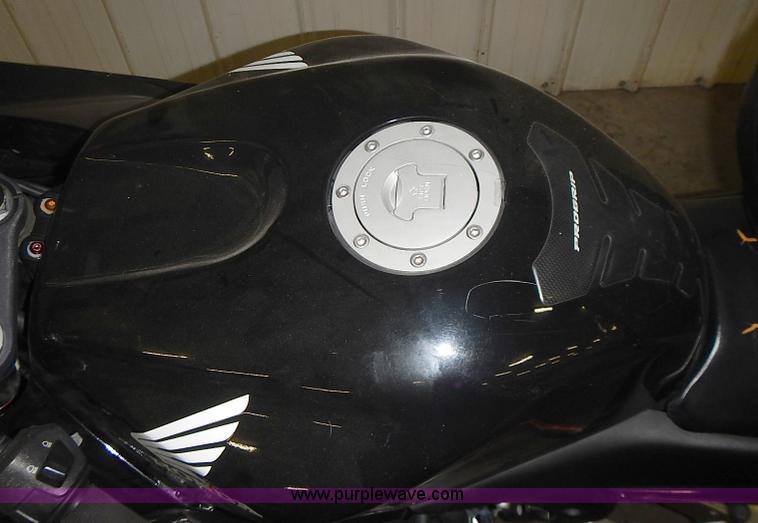 image for item AC9043 2004 Honda CBR600RR motorcycle