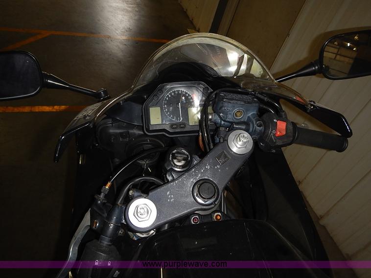 image for item AC9043 2004 Honda CBR600RR motorcycle