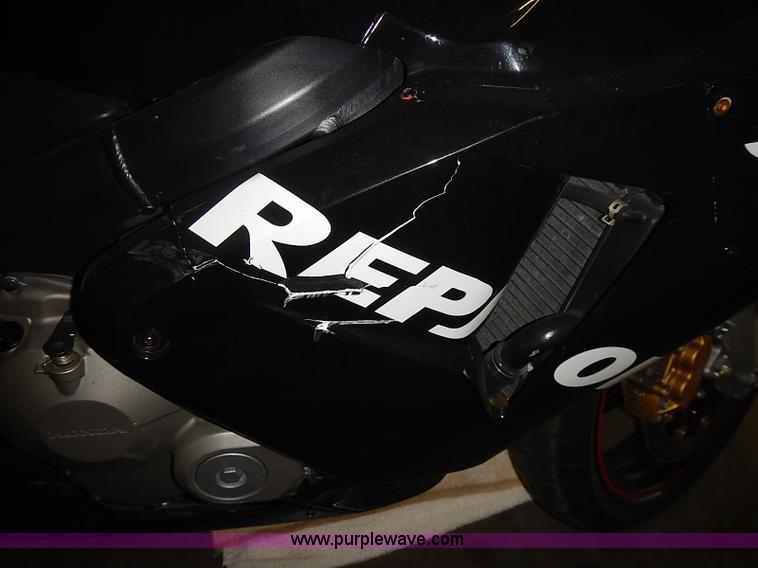 image for item AC9043 2004 Honda CBR600RR motorcycle