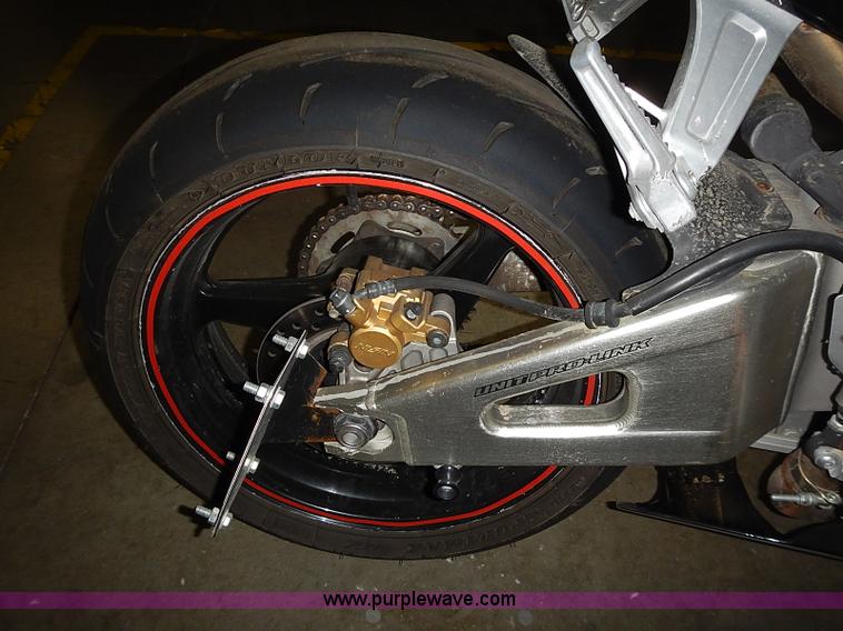 image for item AC9043 2004 Honda CBR600RR motorcycle