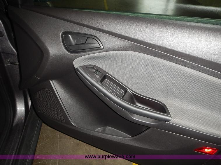 image for item I3641 2012 Ford Focus SE