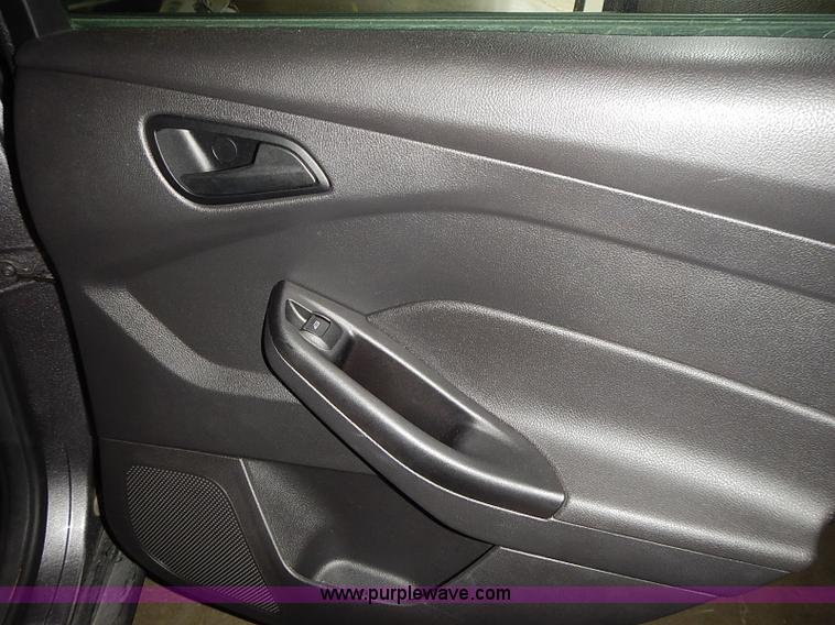 image for item I3641 2012 Ford Focus SE