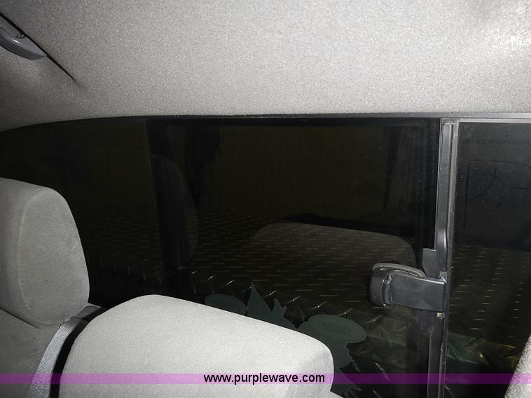 image for item I3643 2006 Toyota Tacoma PreRunner Double Cab pickup truck