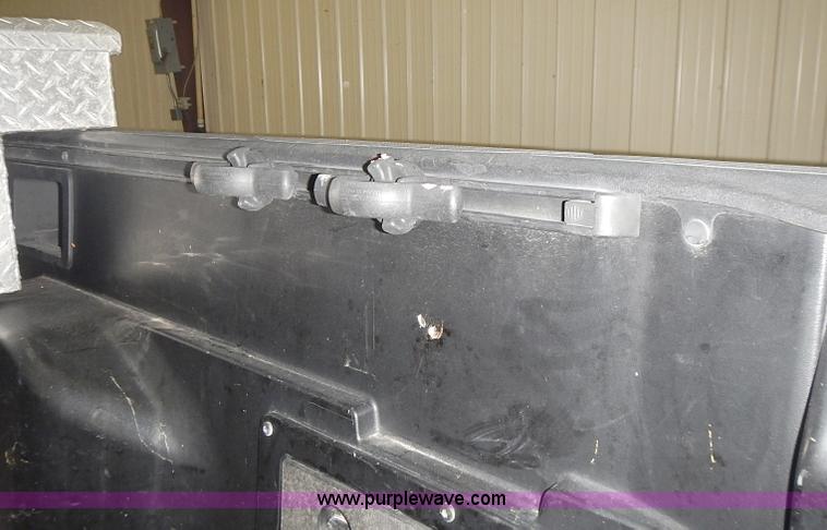 image for item I3643 2006 Toyota Tacoma PreRunner Double Cab pickup truck