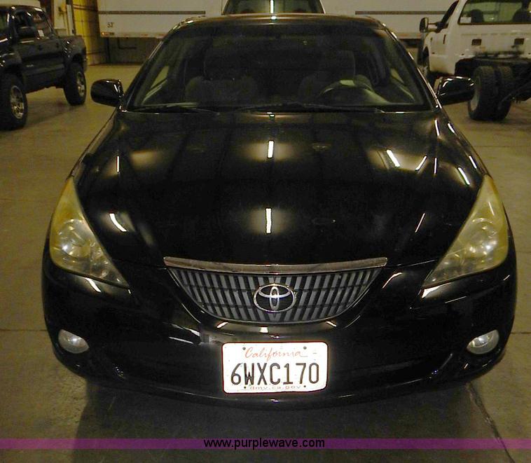 image for item I3645 2004 Toyota Camry Solara SE <br />Non-repairable title, parts only