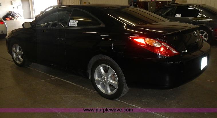 image for item I3645 2004 Toyota Camry Solara SE <br />Non-repairable title, parts only