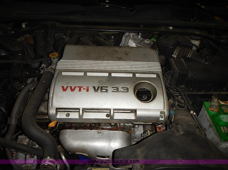 image for item I3645 2004 Toyota Camry Solara SE <br />Non-repairable title, parts only