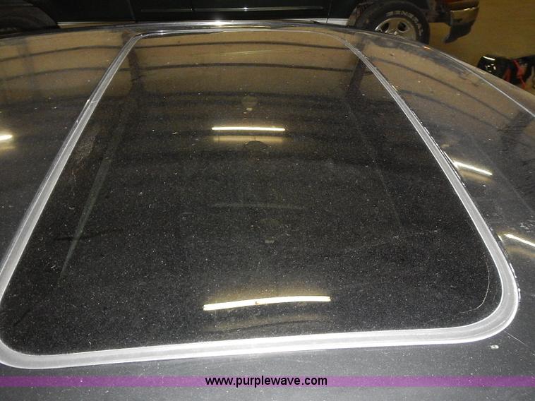 image for item I3645 2004 Toyota Camry Solara SE <br />Non-repairable title, parts only