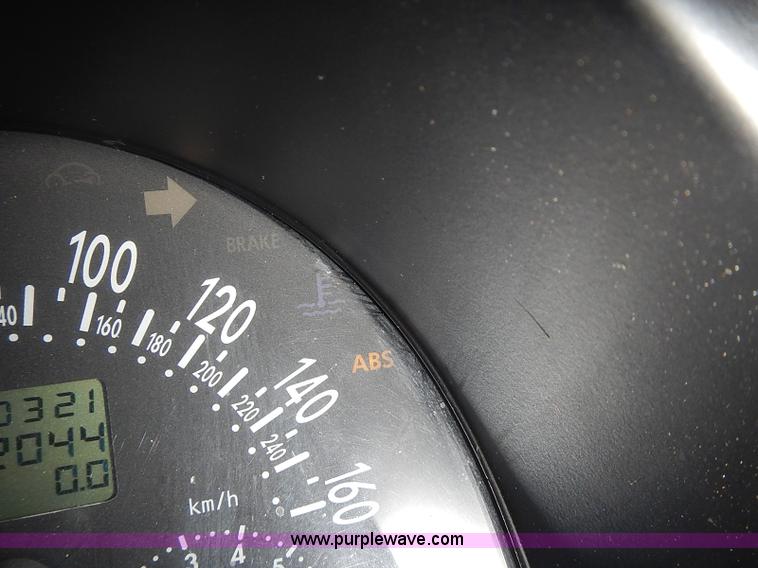 image for item I3646 2000 Volkswagen New Beetle GLX