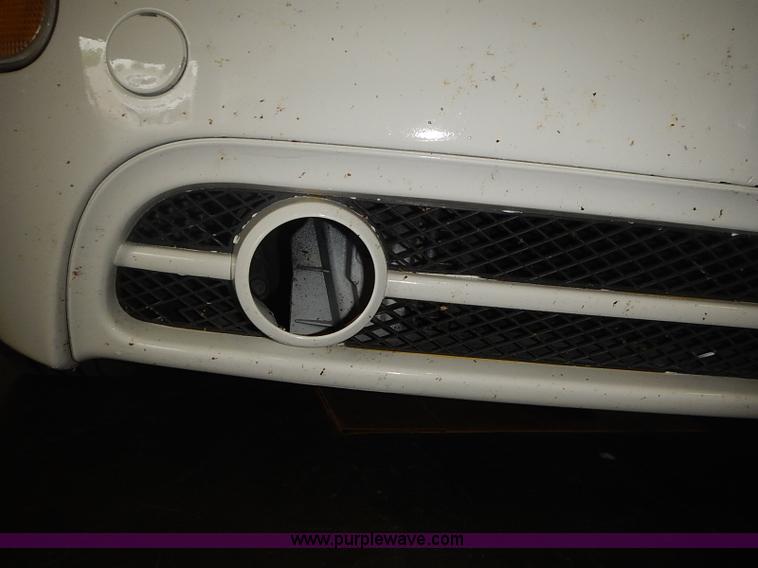 image for item I3646 2000 Volkswagen New Beetle GLX