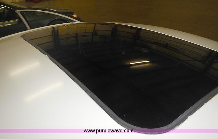 image for item I3646 2000 Volkswagen New Beetle GLX