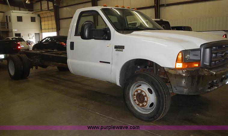 image for item I3649 2000 Ford F450 Super Duty XL truck cab and chassis