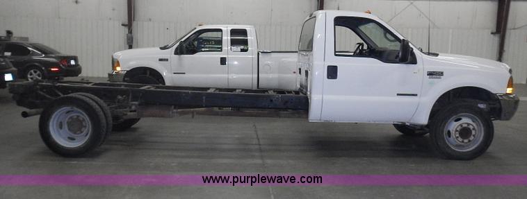 image for item I3649 2000 Ford F450 Super Duty XL truck cab and chassis