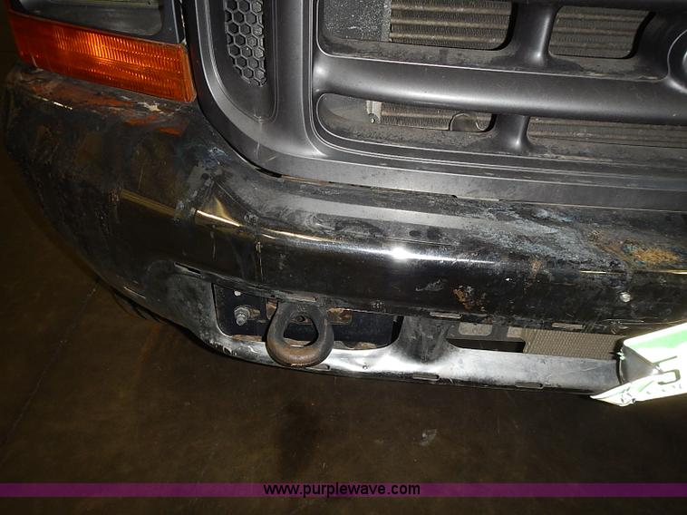 image for item I3649 2000 Ford F450 Super Duty XL truck cab and chassis