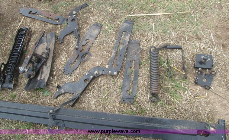 image for item AQ9821 Mac Don FD70 draper head transport trailer