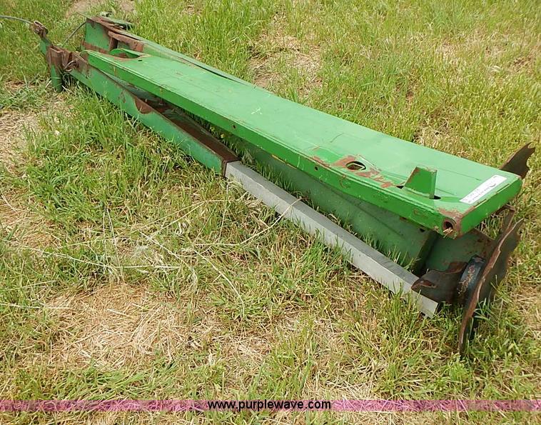 image for item AZ9962 (2) John Deere 11' markers