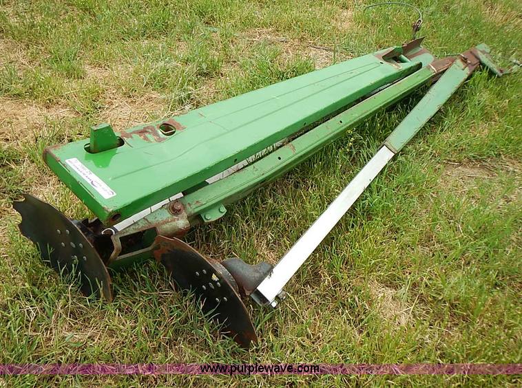 image for item AZ9962 (2) John Deere 11' markers