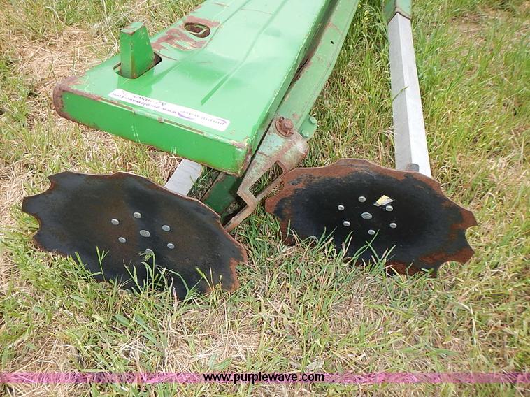 image for item AZ9962 (2) John Deere 11' markers