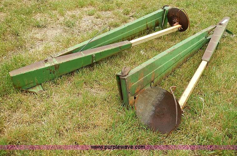 image for item AZ9963 (2) John Deere 10' markers