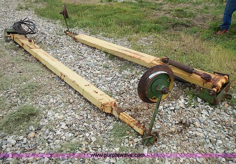 image for item AZ9966 (2) telescoping markers