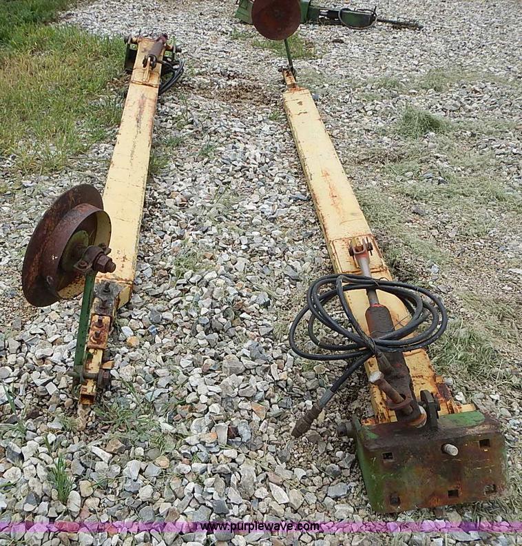 image for item AZ9966 (2) telescoping markers