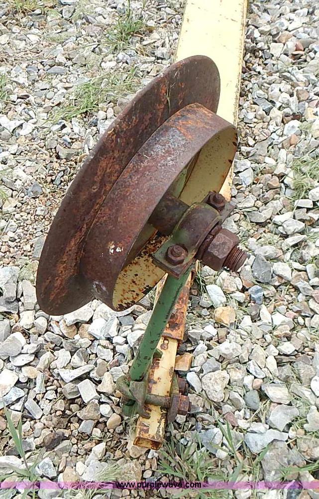 image for item AZ9966 (2) telescoping markers