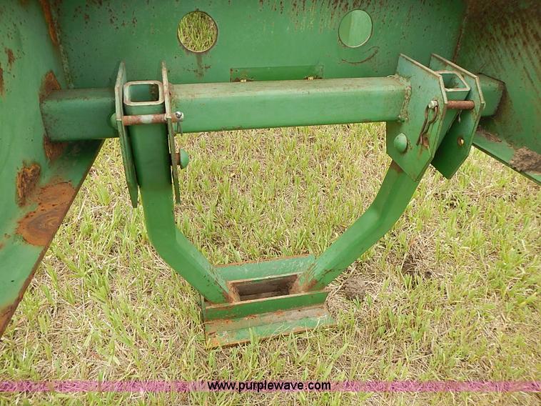 image for item AZ9971 John Deere planter folding tongue
