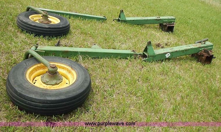 image for item AZ9975 (2) John Deere planter lift assist wheels