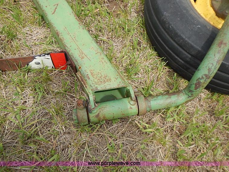 image for item AZ9975 (2) John Deere planter lift assist wheels