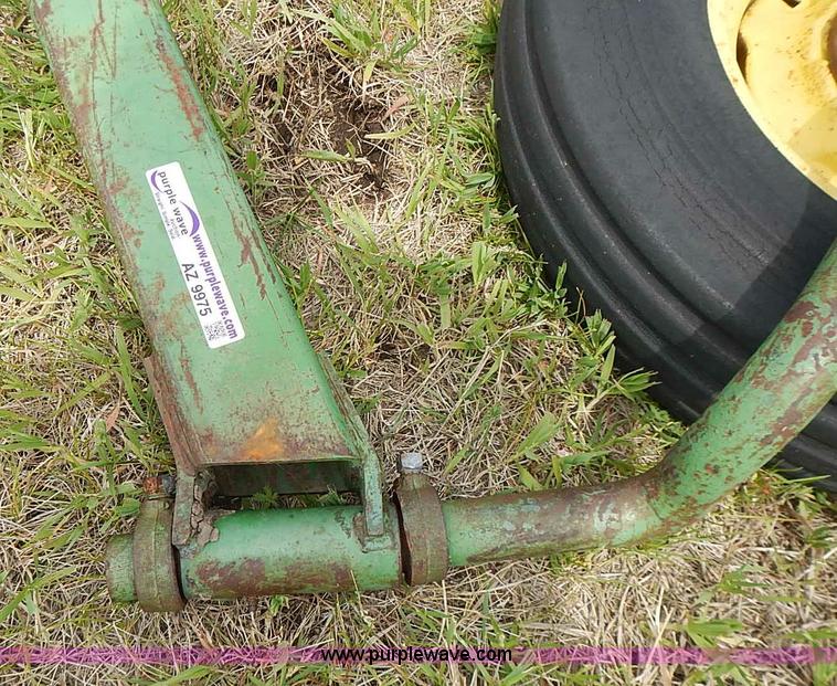 image for item AZ9975 (2) John Deere planter lift assist wheels