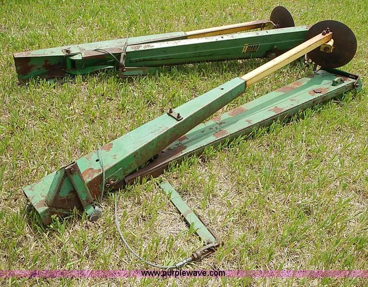 image for item AZ9979 (2) John Deere 11.5' markers